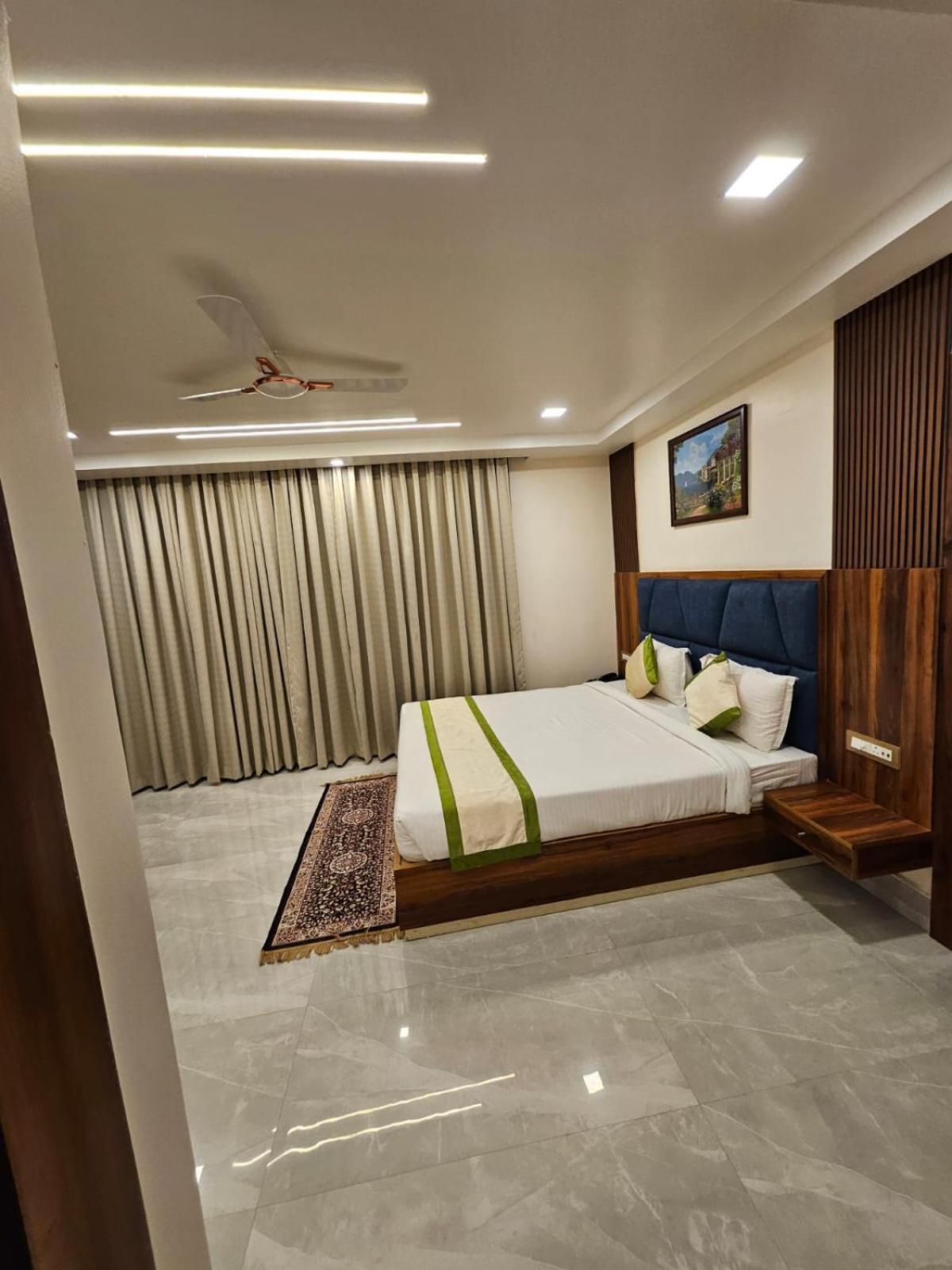 Hotel Maa Laxmi Palace Deoghar Extérieur photo